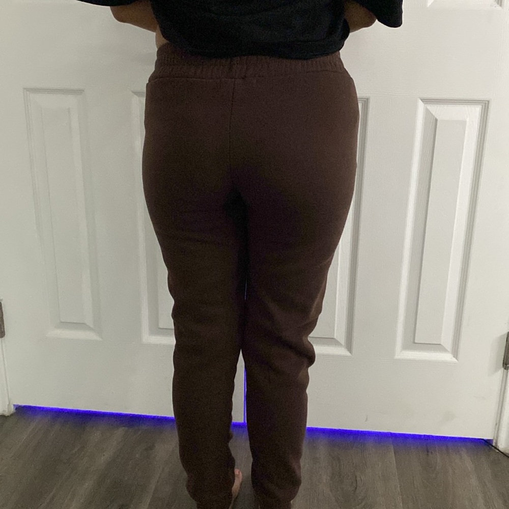 Joggers - Picture 2 of 2